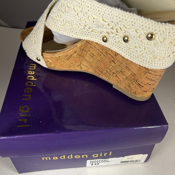 Madden Girl Nautic White Crochet Wedge Heel Sandal Size 10 New - Picture 5 of 5